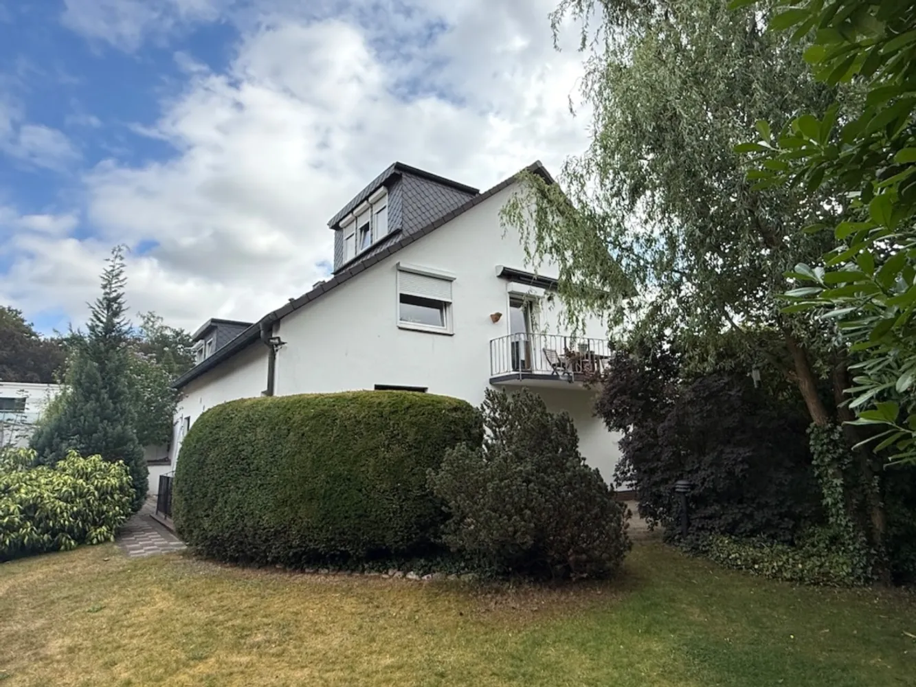 4 Zimmer Wohnung mit 110 m² in Hamburg – Bild 1