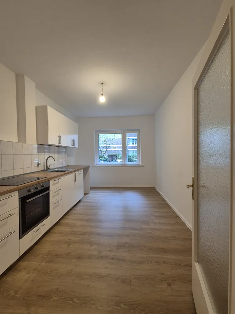 2 Zimmer Wohnung mit 77 m² in Hamburg – Bild 2