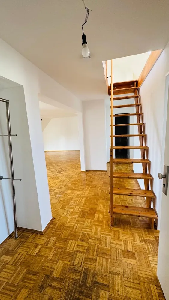 4 Zimmer Wohnung mit 106 m² in Düsseldorf – Bild 10