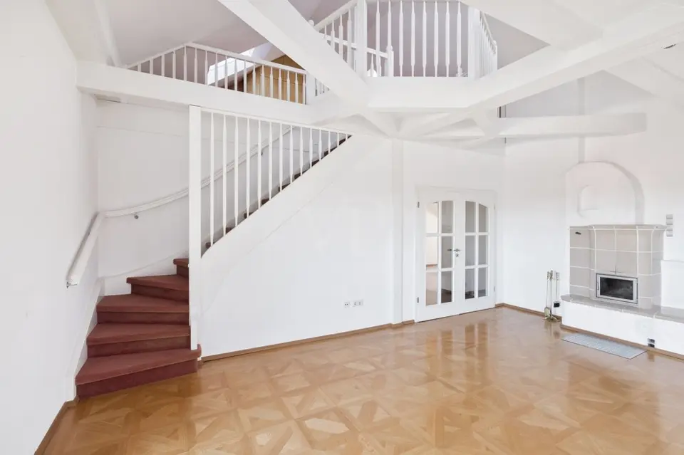 5 Zimmer Wohnung mit 169 m² in Augsburg – Bild 1