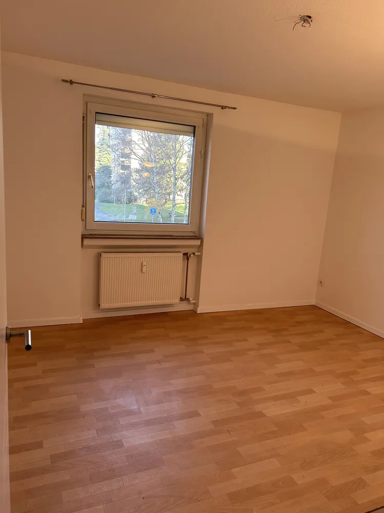 6 Zimmer Wohnung mit 82 m² in Saarbrücken – Bild 7