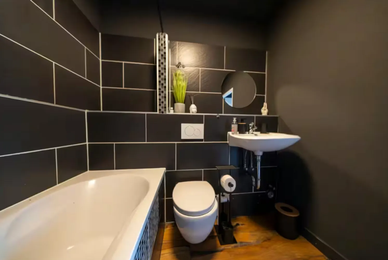 2 room apartment with 62 m² in Cologne – Photo 2