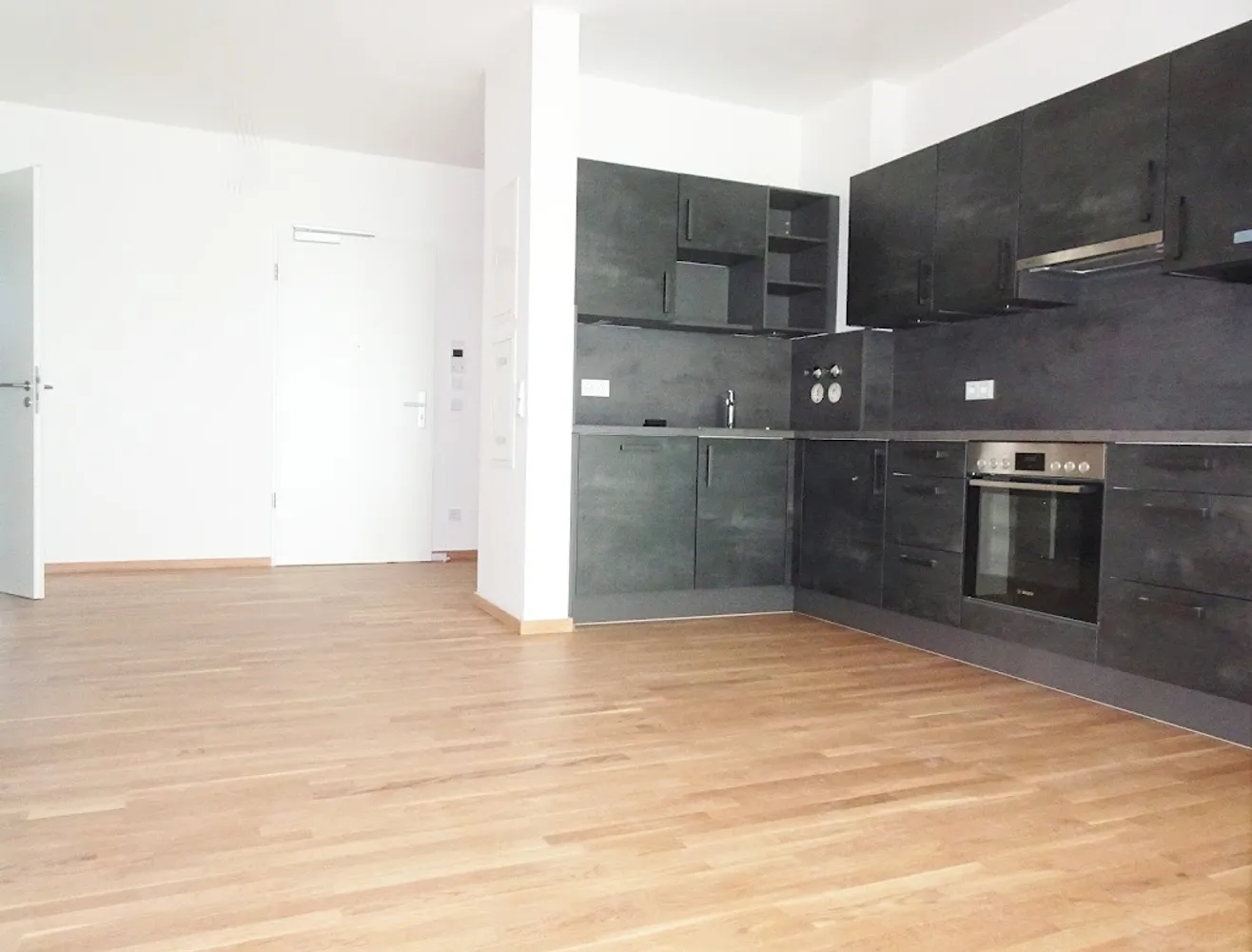 2 Zimmer Wohnung mit 96 m² in Frankfurt am Main – Bild 2