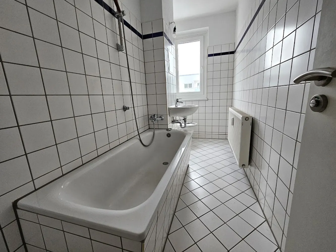 2 Zimmer Wohnung mit 52 m² in Halle (Saale) – Bild 3