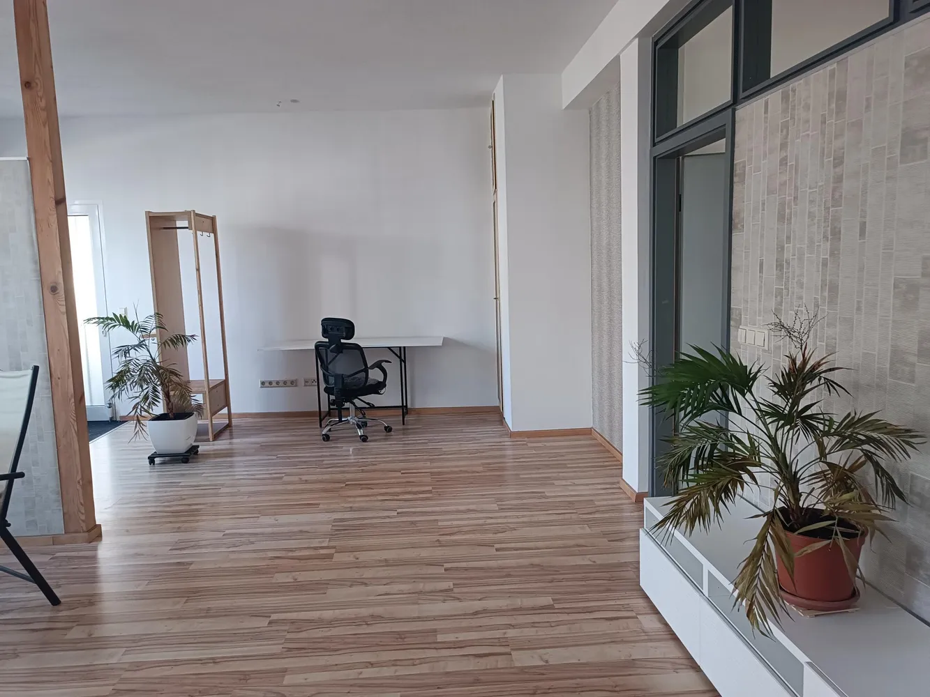 2 Zimmer Wohnung mit 78 m² in Karlsruhe – Bild 2