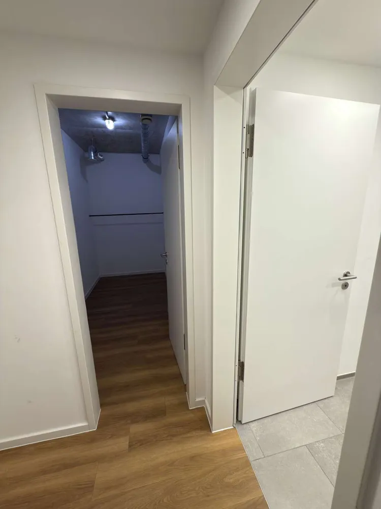 2 Zimmer Wohnung mit 80 m² in Düsseldorf – Bild 11