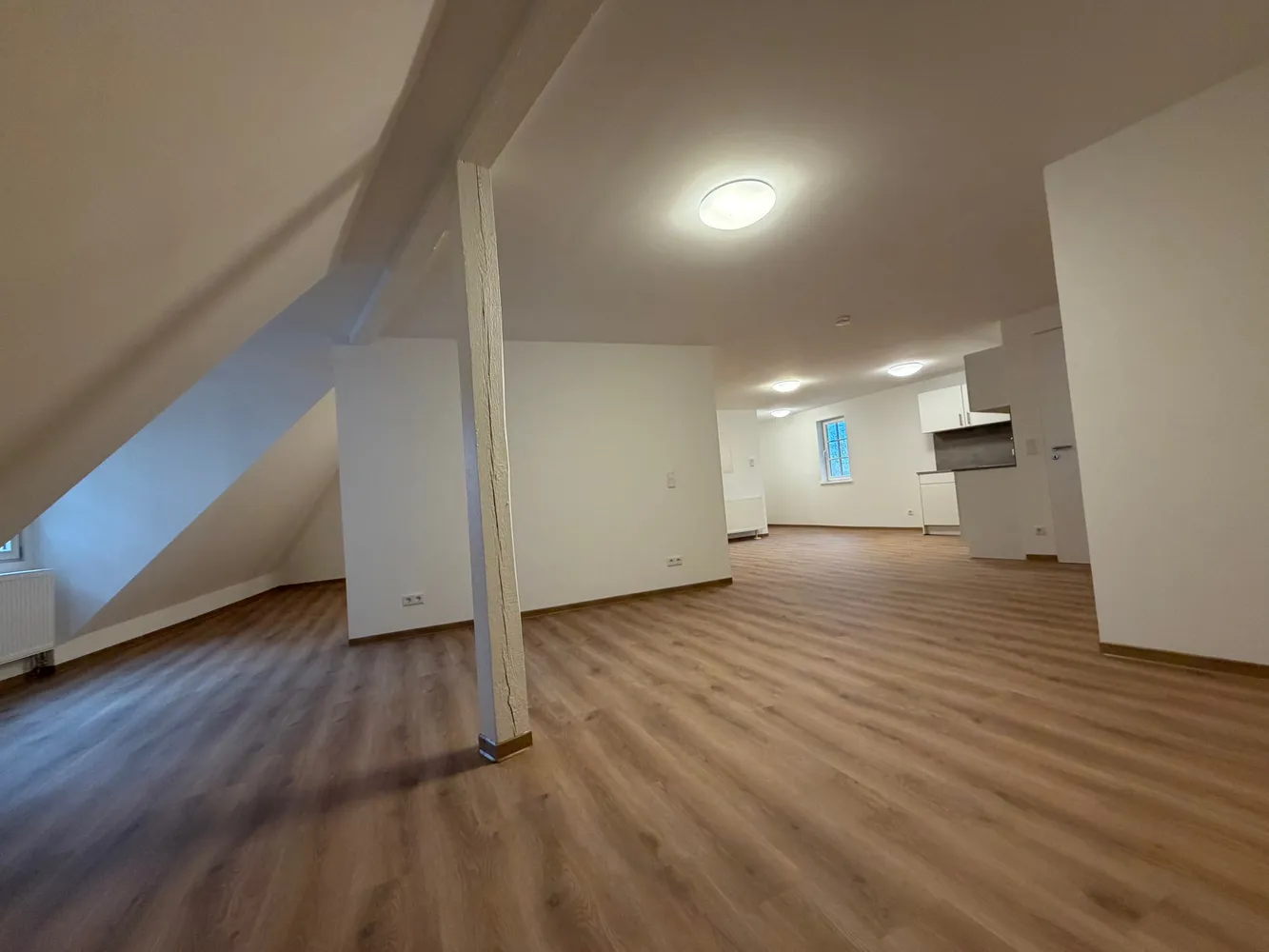 1 Zimmer Wohnung mit 76 m² in Limburg an der Lahn – Bild 2