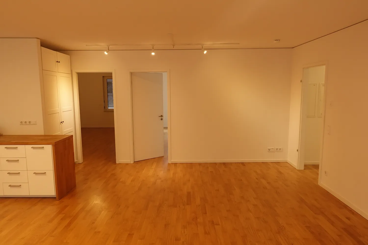 5 Zimmer Wohnung mit 145 m² in Frankfurt am Main – Bild 4