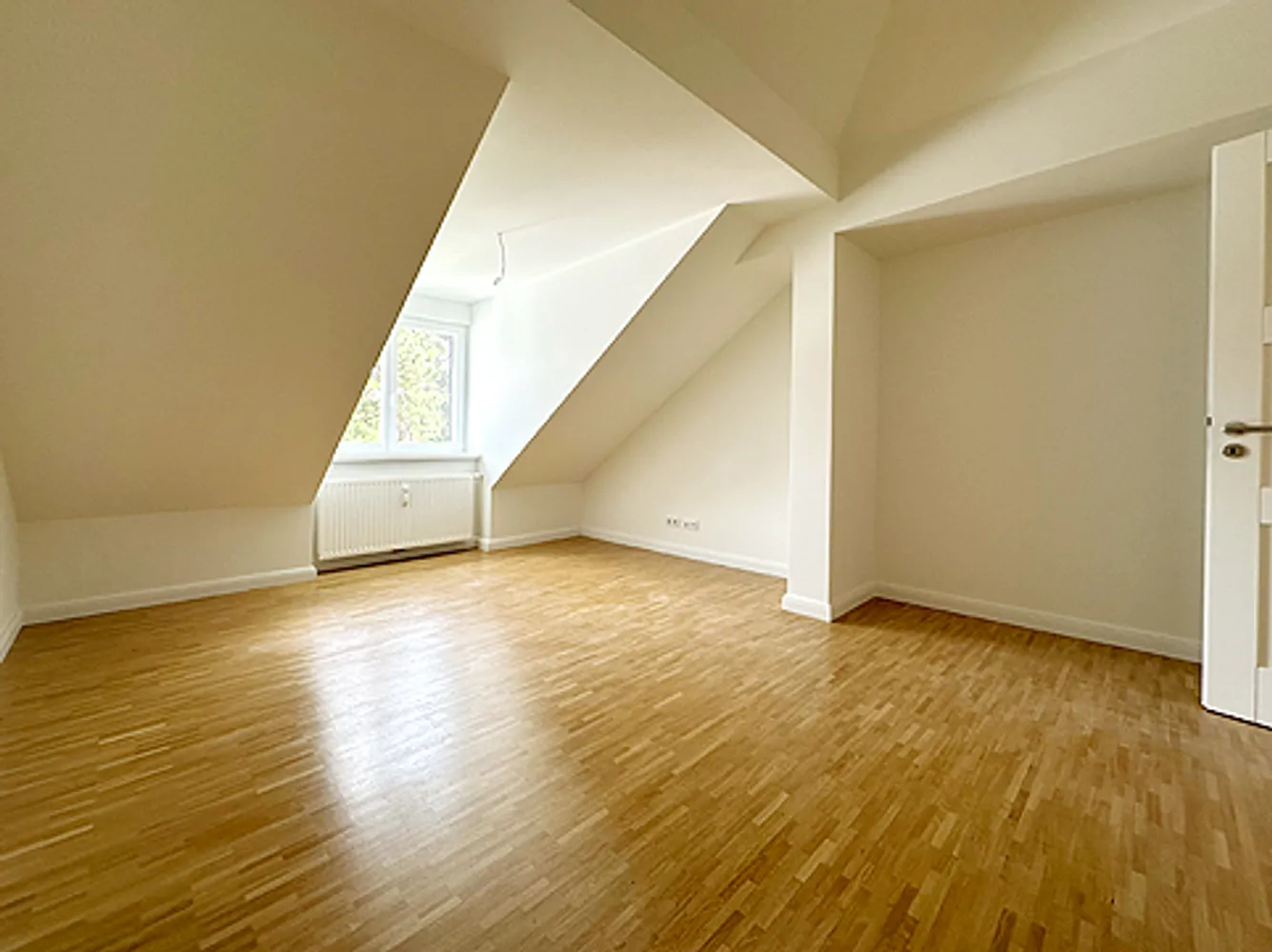4 Zimmer Wohnung mit 116 m² in Hamburg – Bild 4