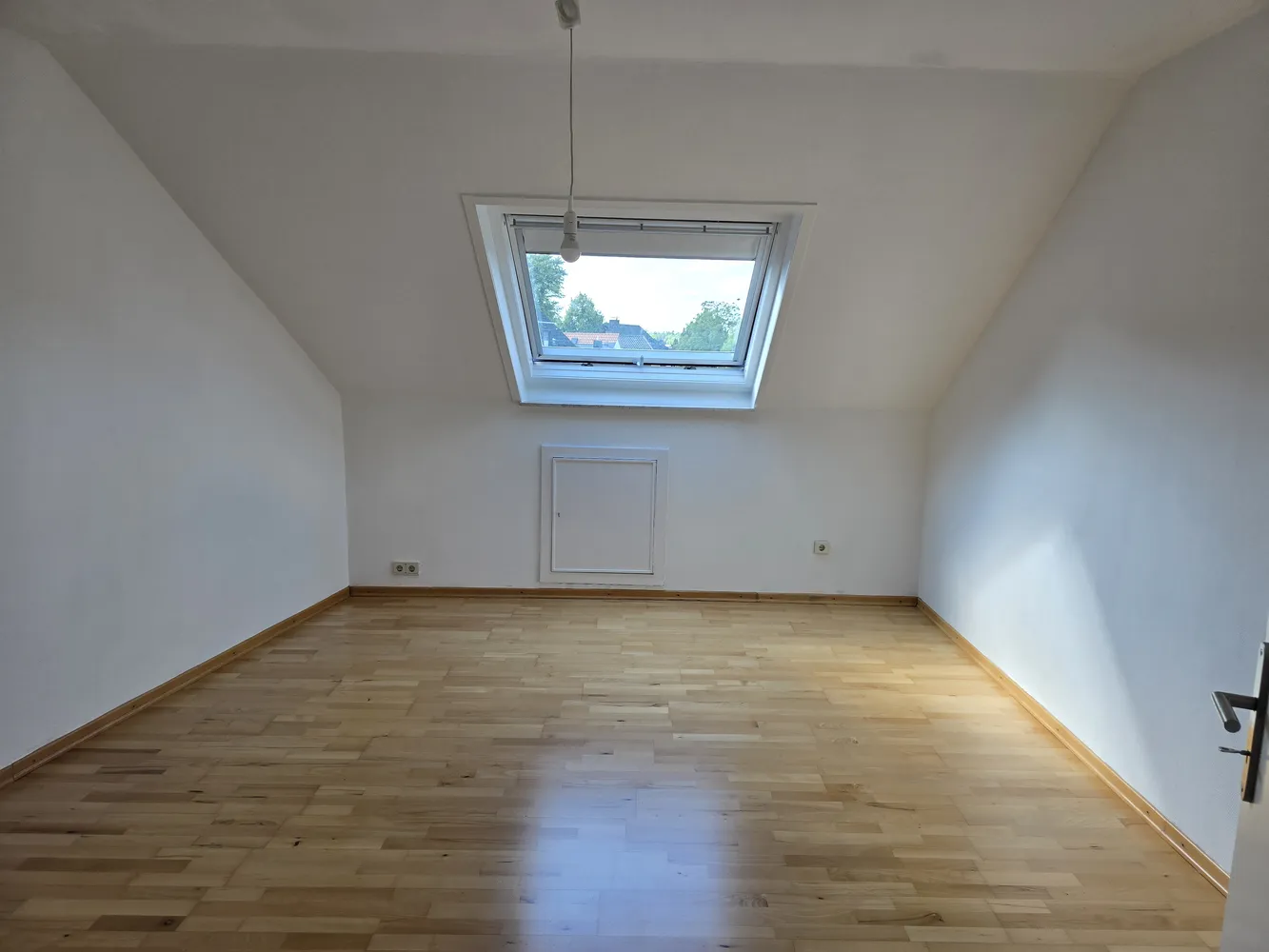 7 Zimmer Wohnung mit 140 m² in Bonn – Bild 8
