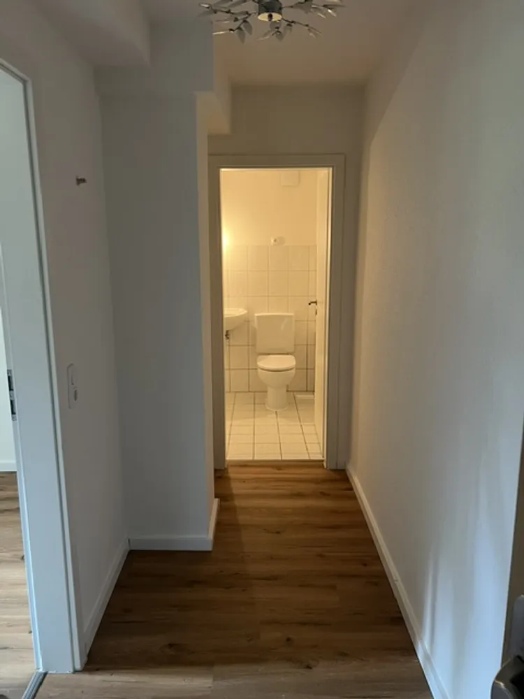 1 Zimmer Wohnung mit 35 m² in Köln – Bild 2