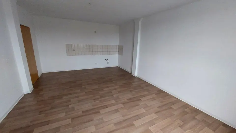 2 Zimmer Wohnung mit 48 m² in Crimmitschau – Bild 2