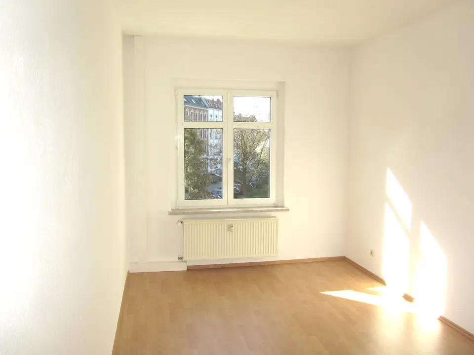 3 Zimmer Wohnung mit 87 m² in Zwickau – Bild 3