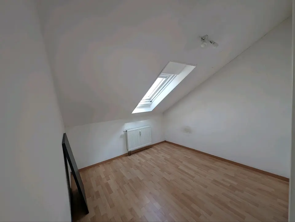 3 Zimmer Wohnung mit 40 m² in Karlsruhe – Bild 3