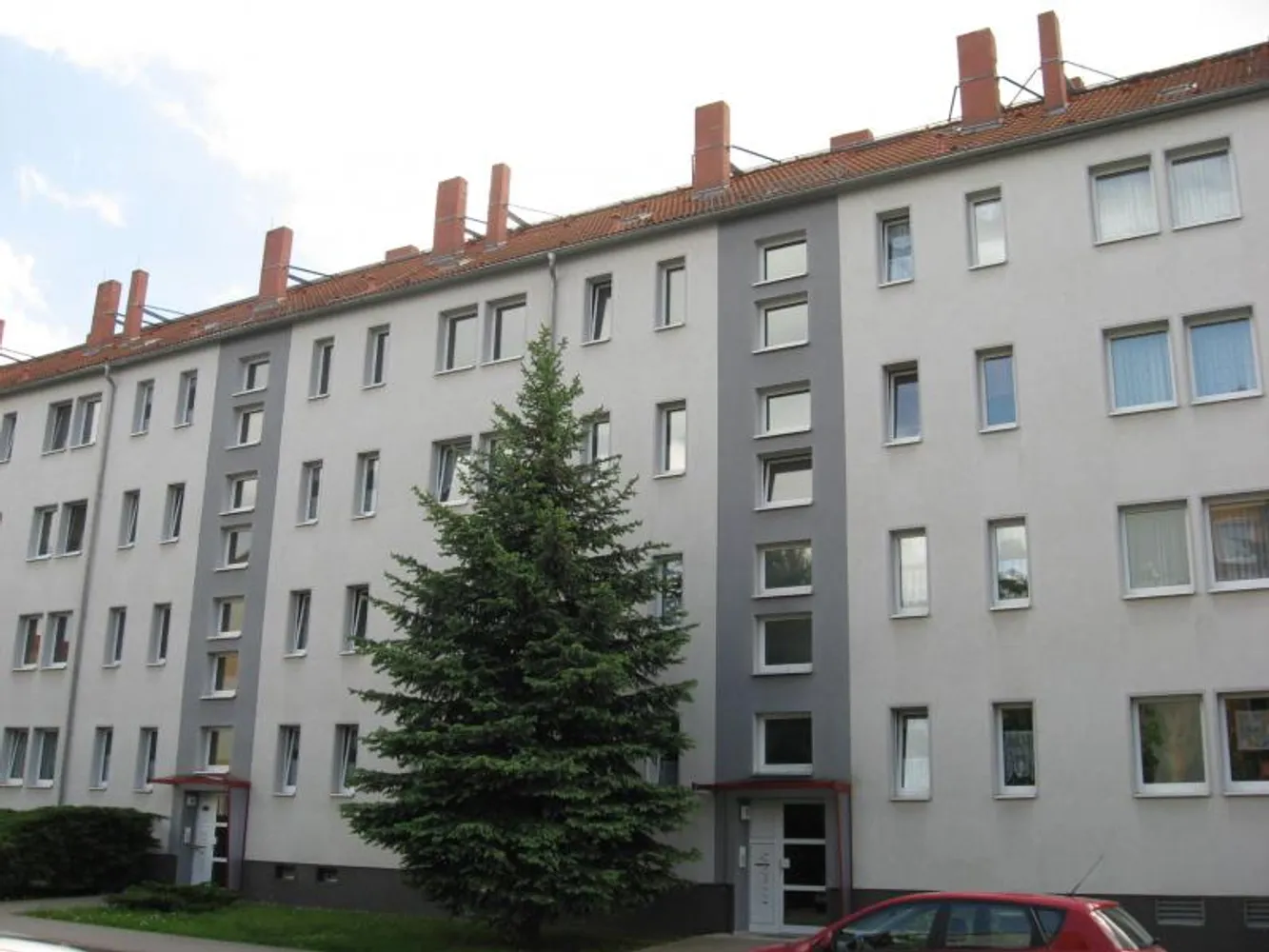 4 Zimmer Wohnung mit 75 m² in Naumburg (Saale) – Bild 1