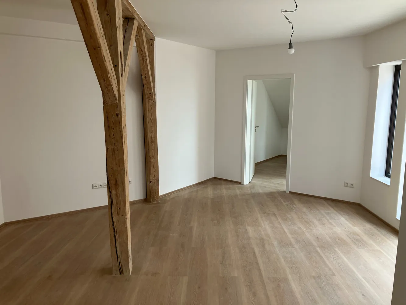 4 Zimmer Wohnung mit 96 m² in Nürnberg – Bild 3