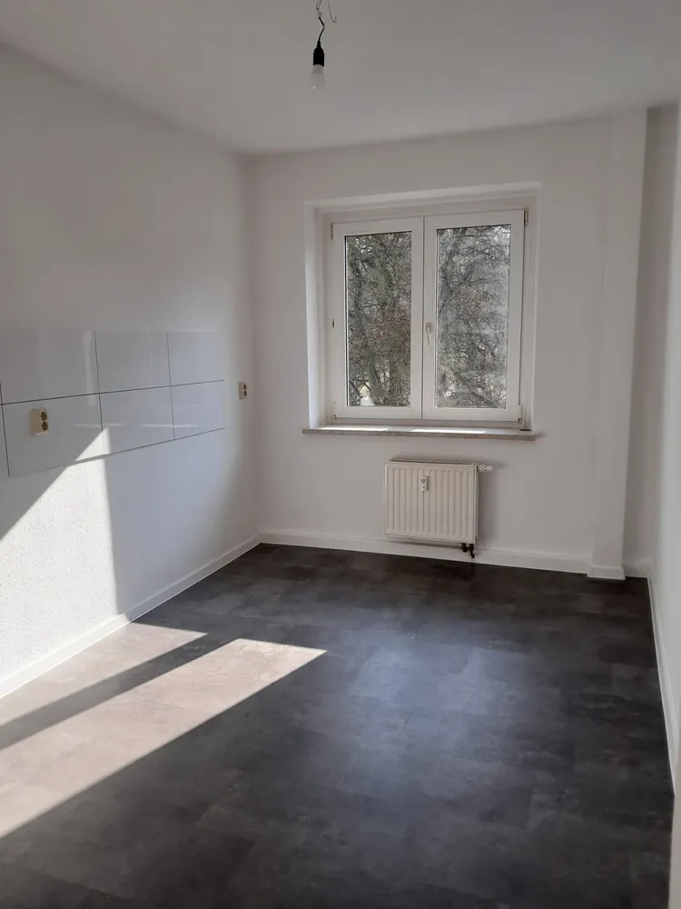 2 Zimmer Wohnung mit 52 m² in Plauen – Bild 2