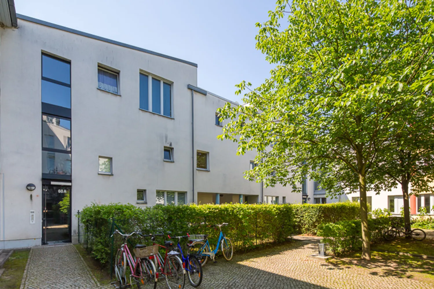 2 room apartment with 67 m² in Berlin – Photo 1
