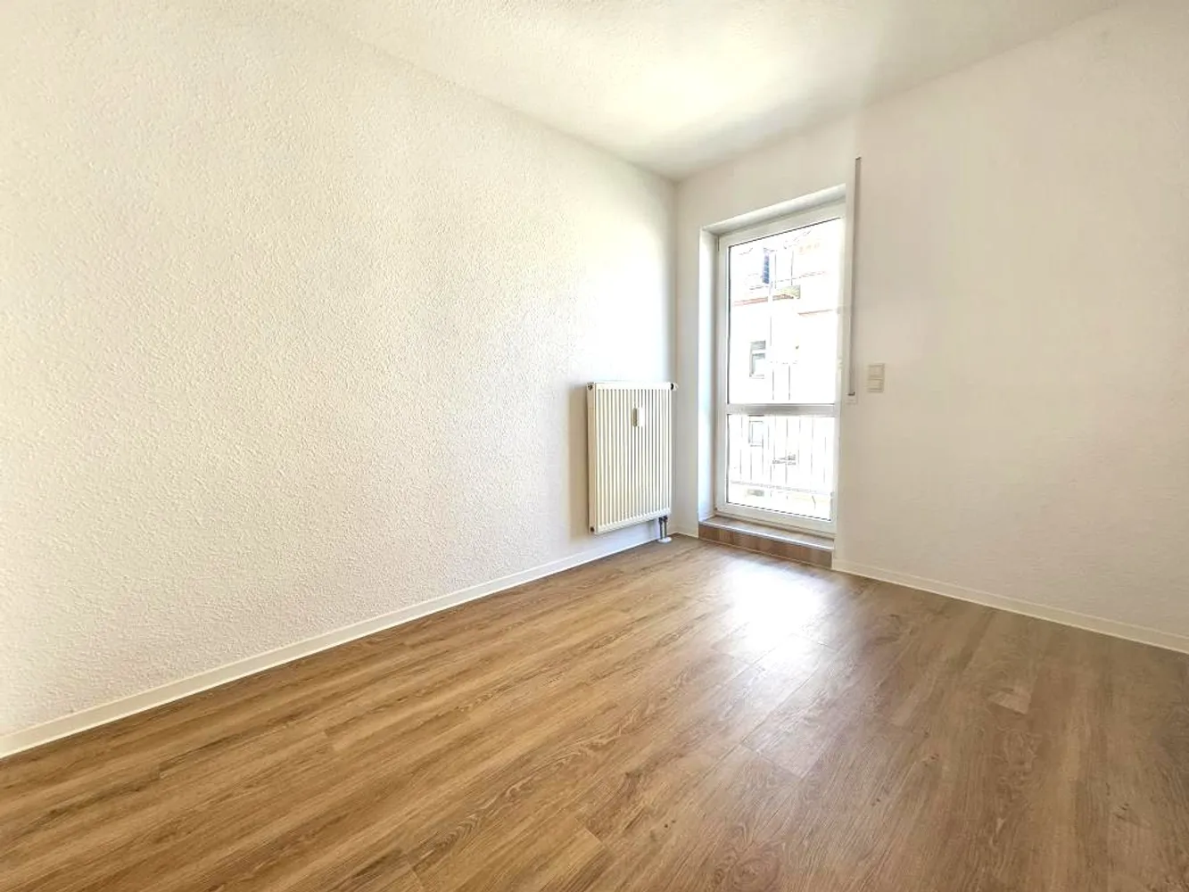 2 Zimmer Wohnung mit 69 m² in Chemnitz – Bild 3