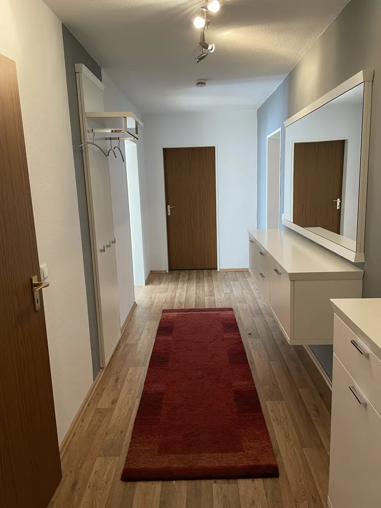 2 Zimmer Wohnung mit 81 m² in Duisburg – Bild 3