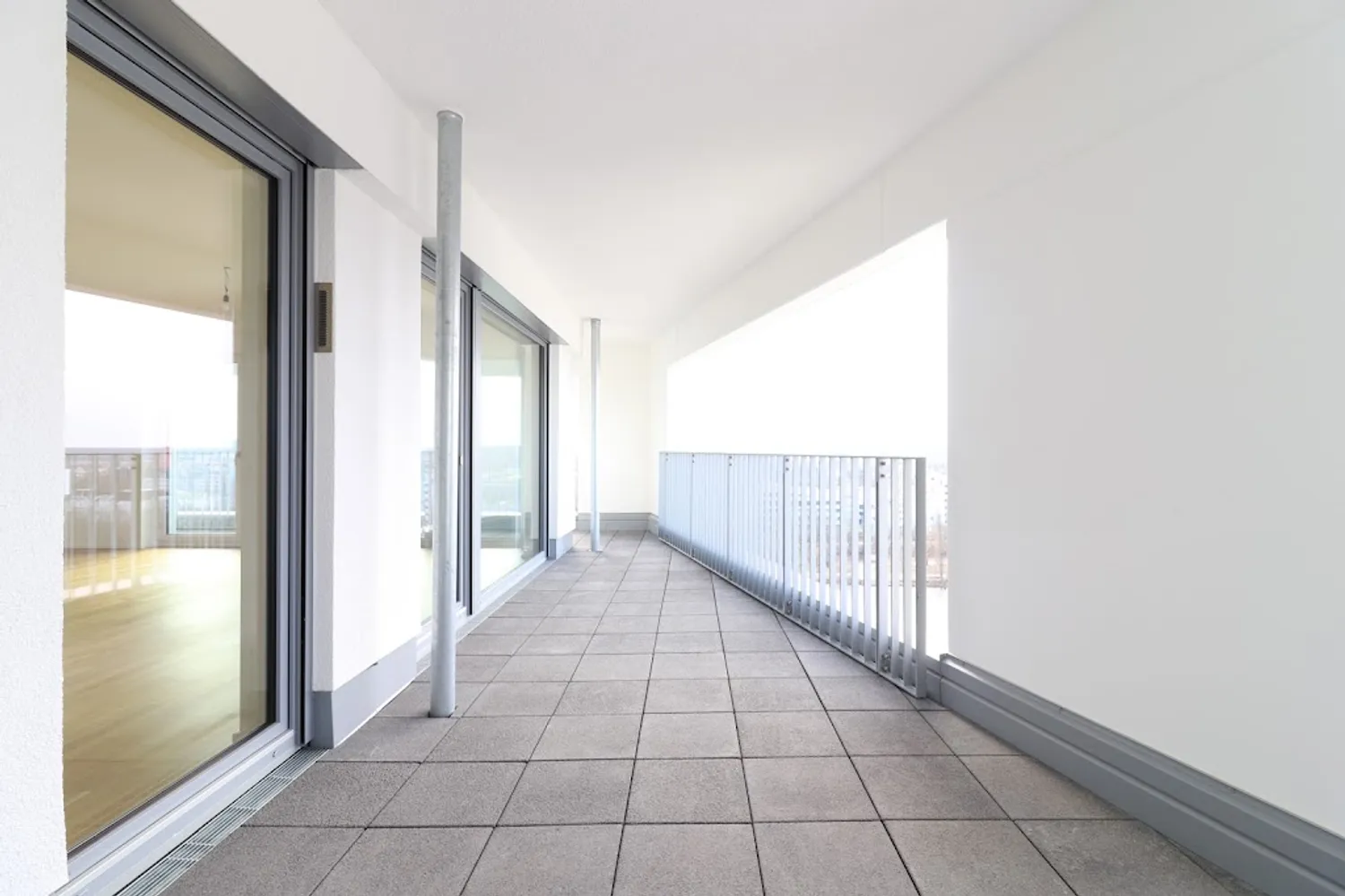 5 Zimmer Wohnung mit 191 m² in Frankfurt am Main – Bild 4
