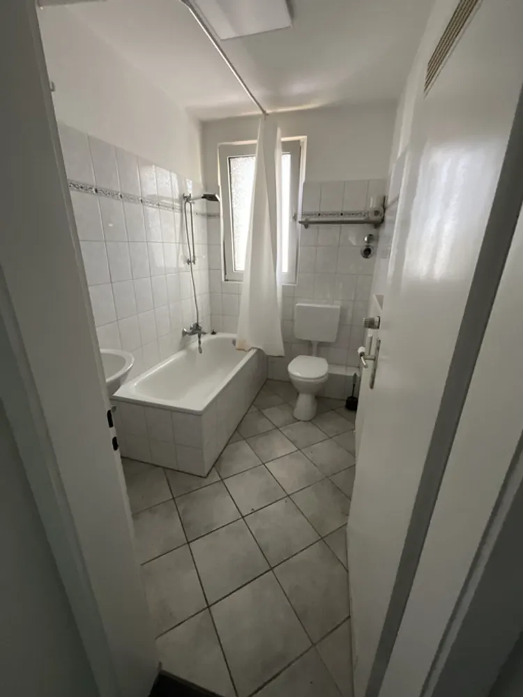 2 room apartment with 54 m² in Duisburg – Photo 10
