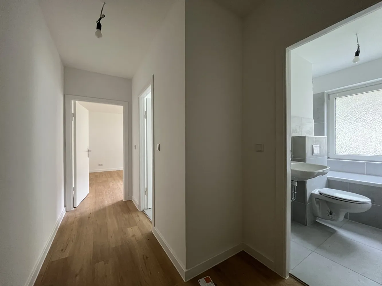 2 Zimmer Wohnung mit 48 m² in Lübeck – Bild 2