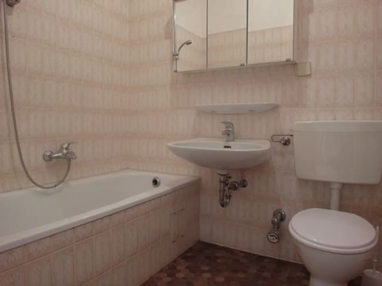 2 Zimmer Wohnung mit 70 m² in Hamburg – Bild 8