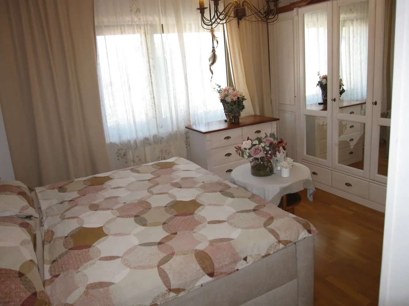3 Zimmer Wohnung mit 107 m² in Frankfurt am Main – Bild 4