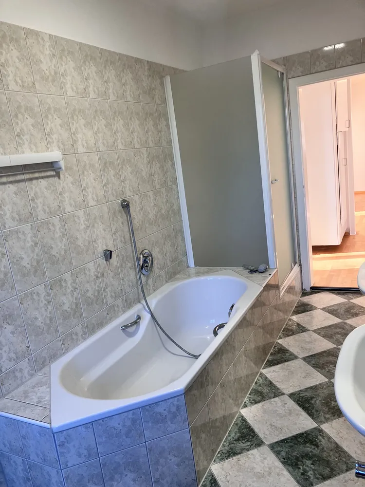 Shared room with 24 m² in Biberach an der Riß – Photo 5