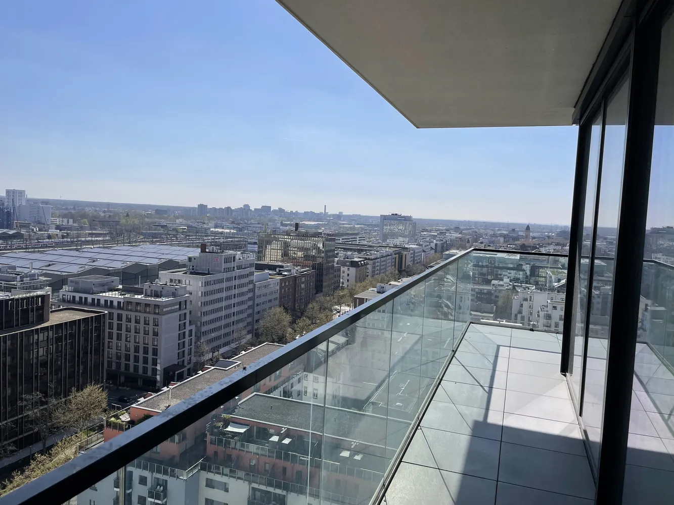 2 Zimmer Wohnung mit 63 m² in Frankfurt am Main – Bild 3