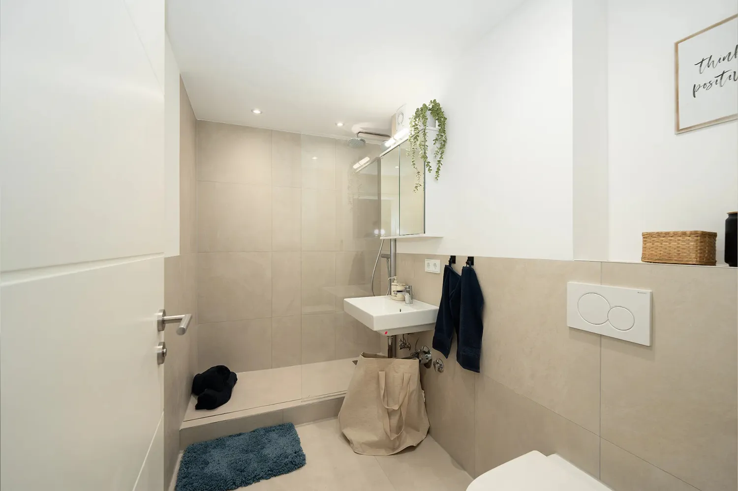 Shared room with 10 m² in Munich – Photo 4