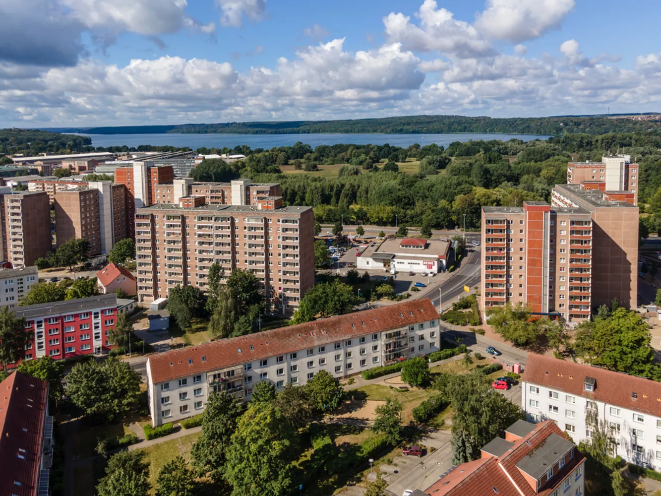 3 Zimmer Wohnung mit 56 m² in Neubrandenburg – Bild 2