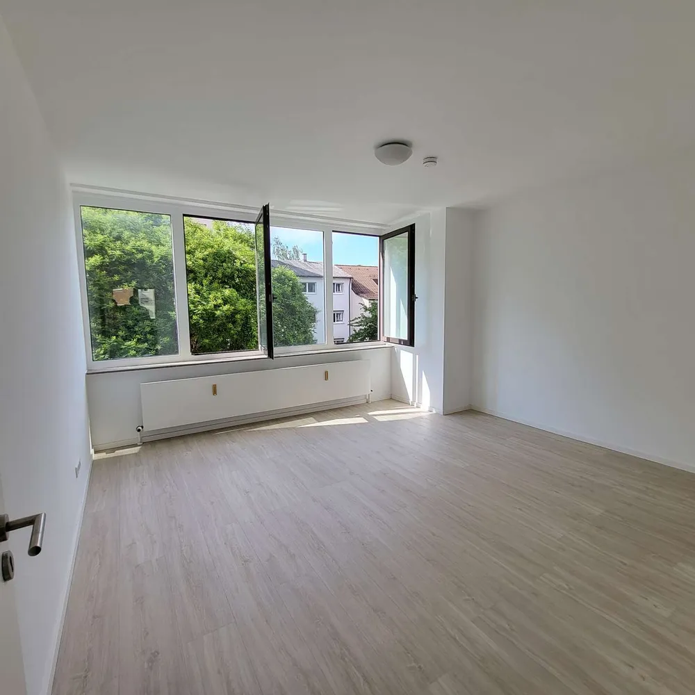 1 Zimmer Wohnung mit 80 m² in Stuttgart – Bild 2