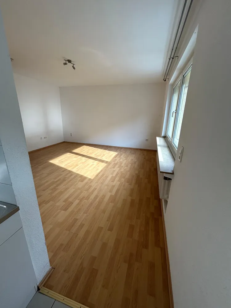 1 room apartment with 29 m² in Cologne – Photo 2