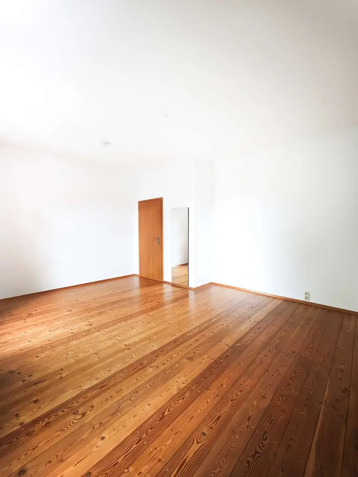 3 Zimmer Wohnung mit 90 m² in Crimmitschau – Bild 2