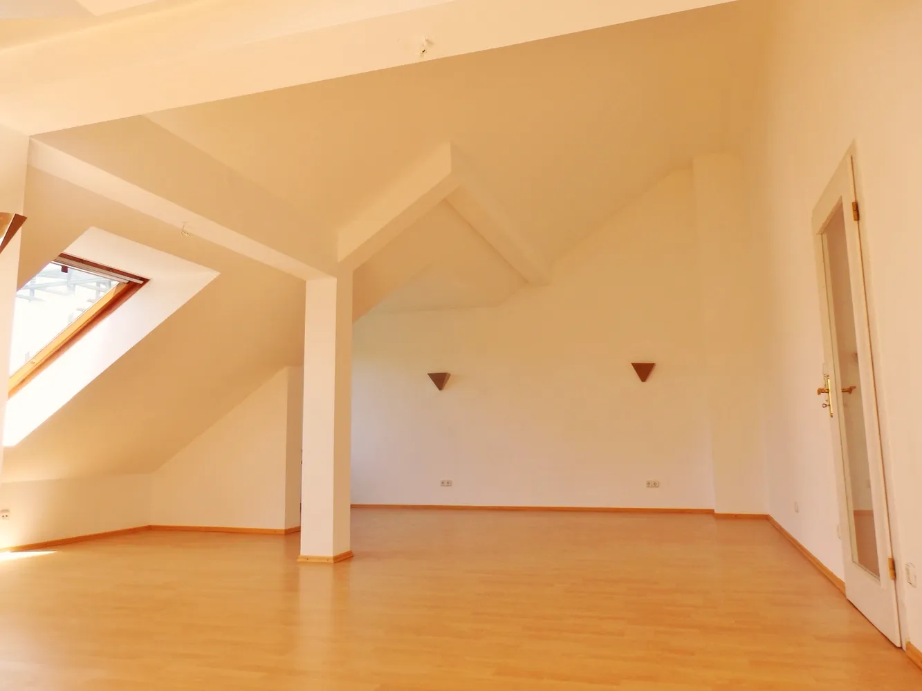 2 Zimmer Wohnung mit 80 m² in München – Bild 8