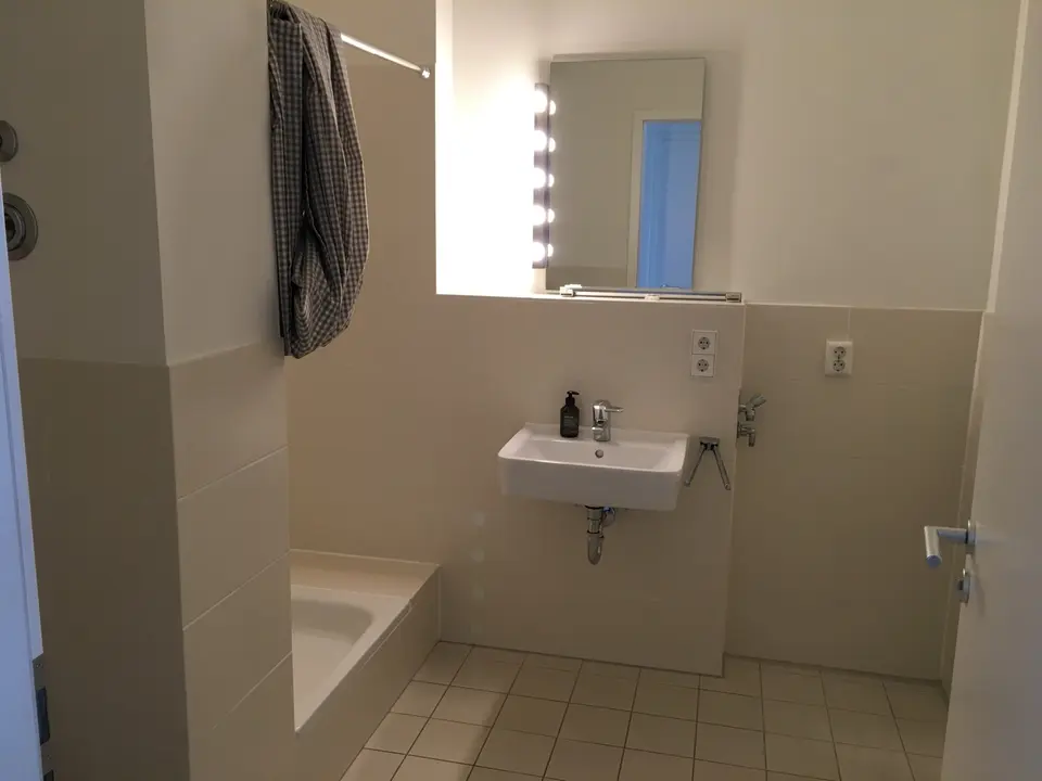 WG-Zimmer mit 140 m² in Frankfurt am Main – Bild 9