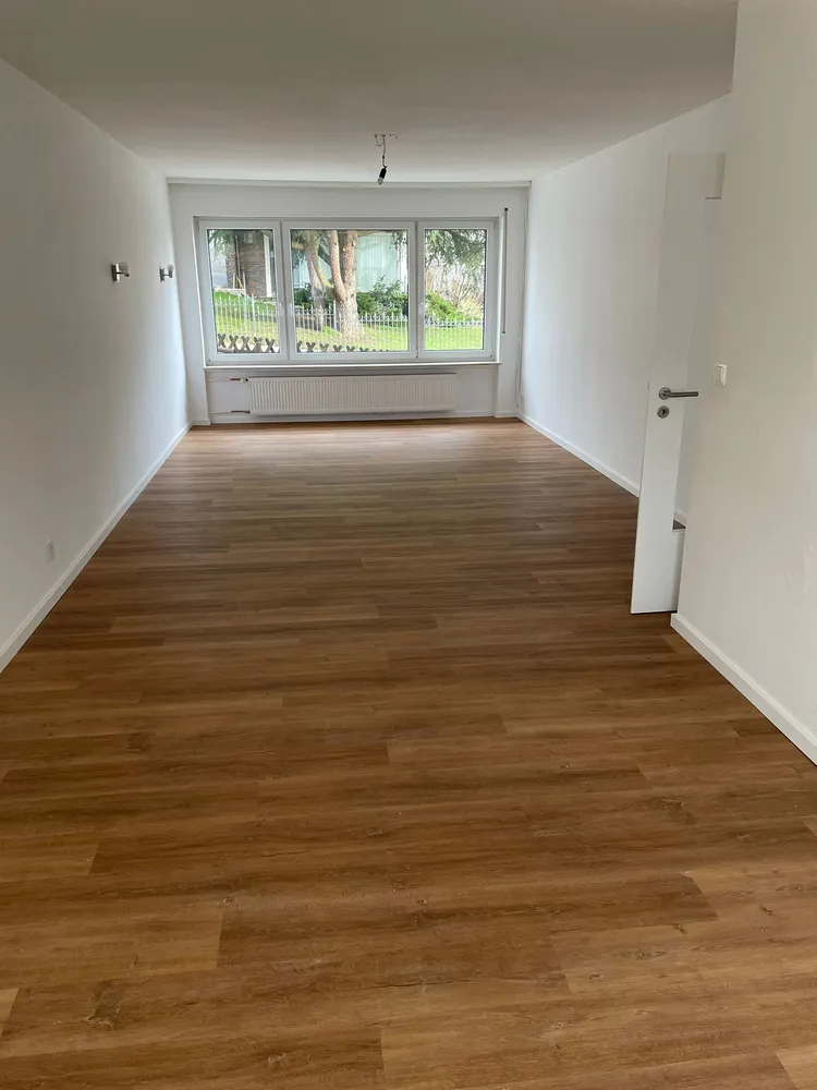 4 Zimmer Wohnung mit 96 m² in Wiesbaden – Bild 1