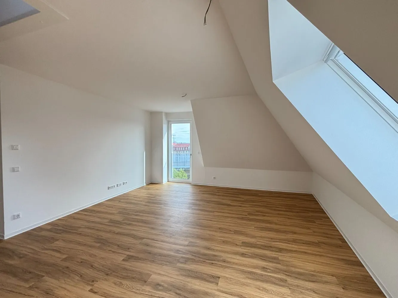 3 room apartment with 95 m² in Dresden – Photo 2