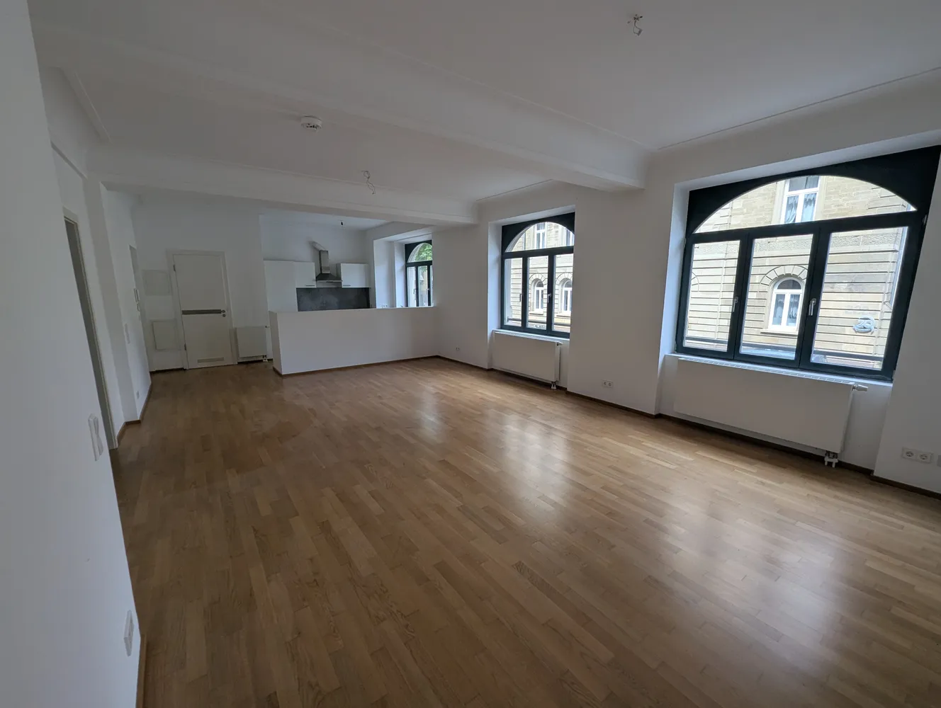2 Zimmer Wohnung mit 77 m² in Stuttgart – Bild 6