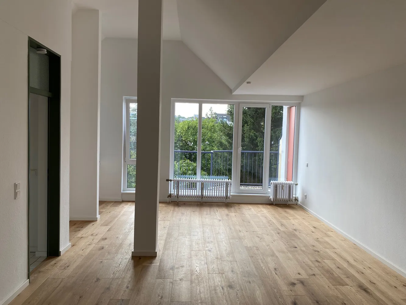 2 room apartment with 70 m² in Aachen – Photo 2