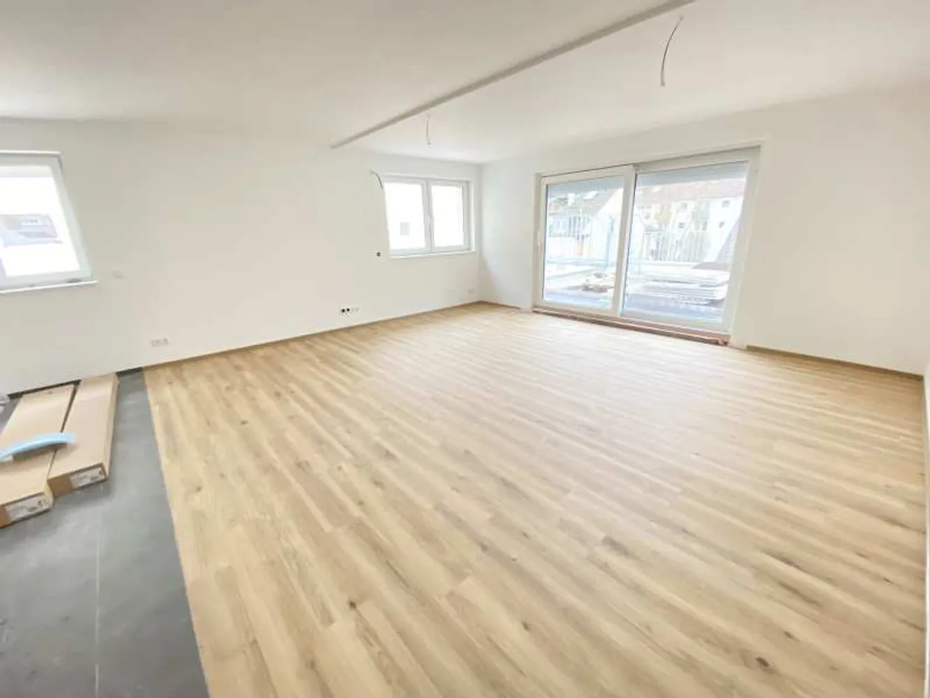 4 Zimmer Wohnung mit 120 m² in Wiesbaden – Bild 2