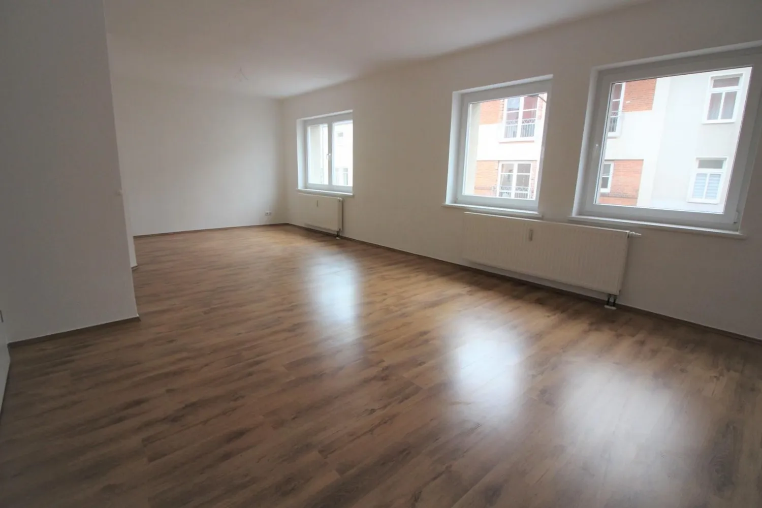 5 room apartment with 120 m² in Magdeburg – Photo 1