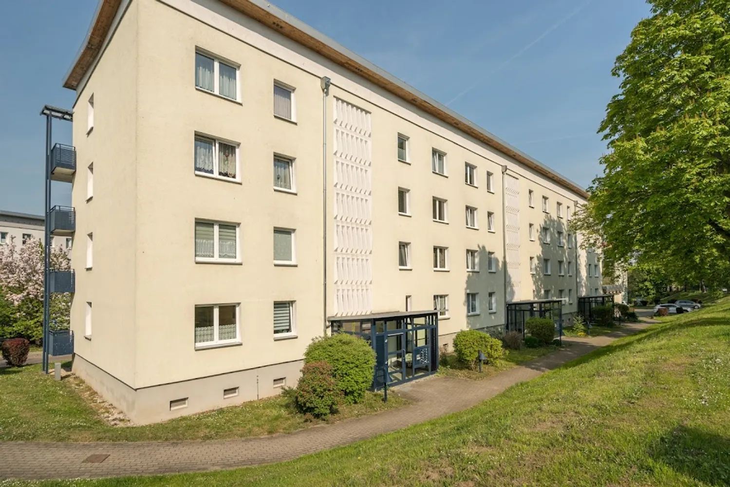 2 Zimmer Wohnung mit 45 m² in Naumburg (Saale) – Bild 4