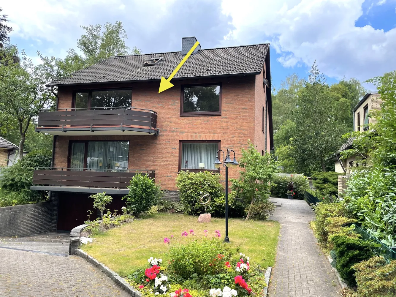 4 Zimmer Wohnung mit 120 m² in Hamburg – Bild 1