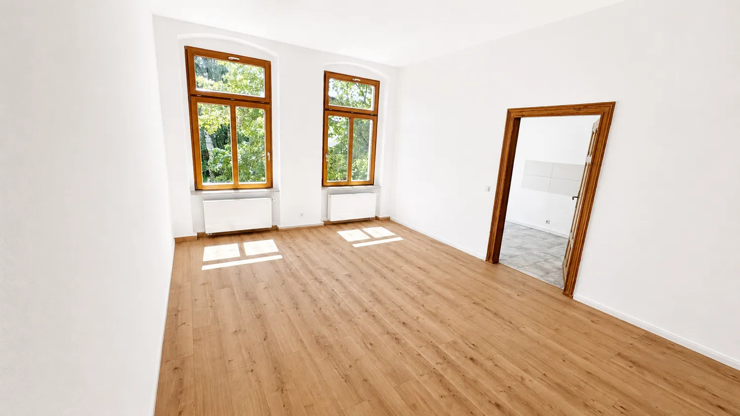 4 Zimmer Wohnung mit 106 m² in Halle (Saale) – Bild 1