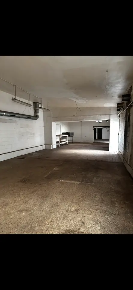 2 Zimmer Wohnung mit 250 m² in Duisburg – Bild 7