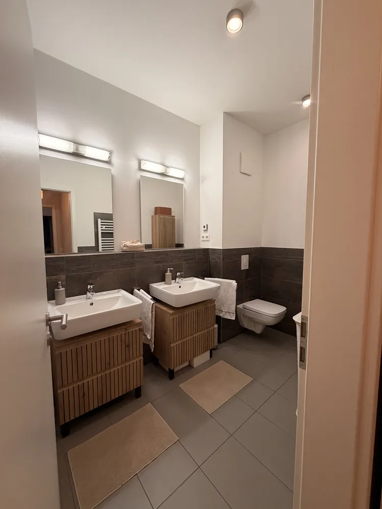 4 room apartment with 110 m² in Berlin – Photo 4