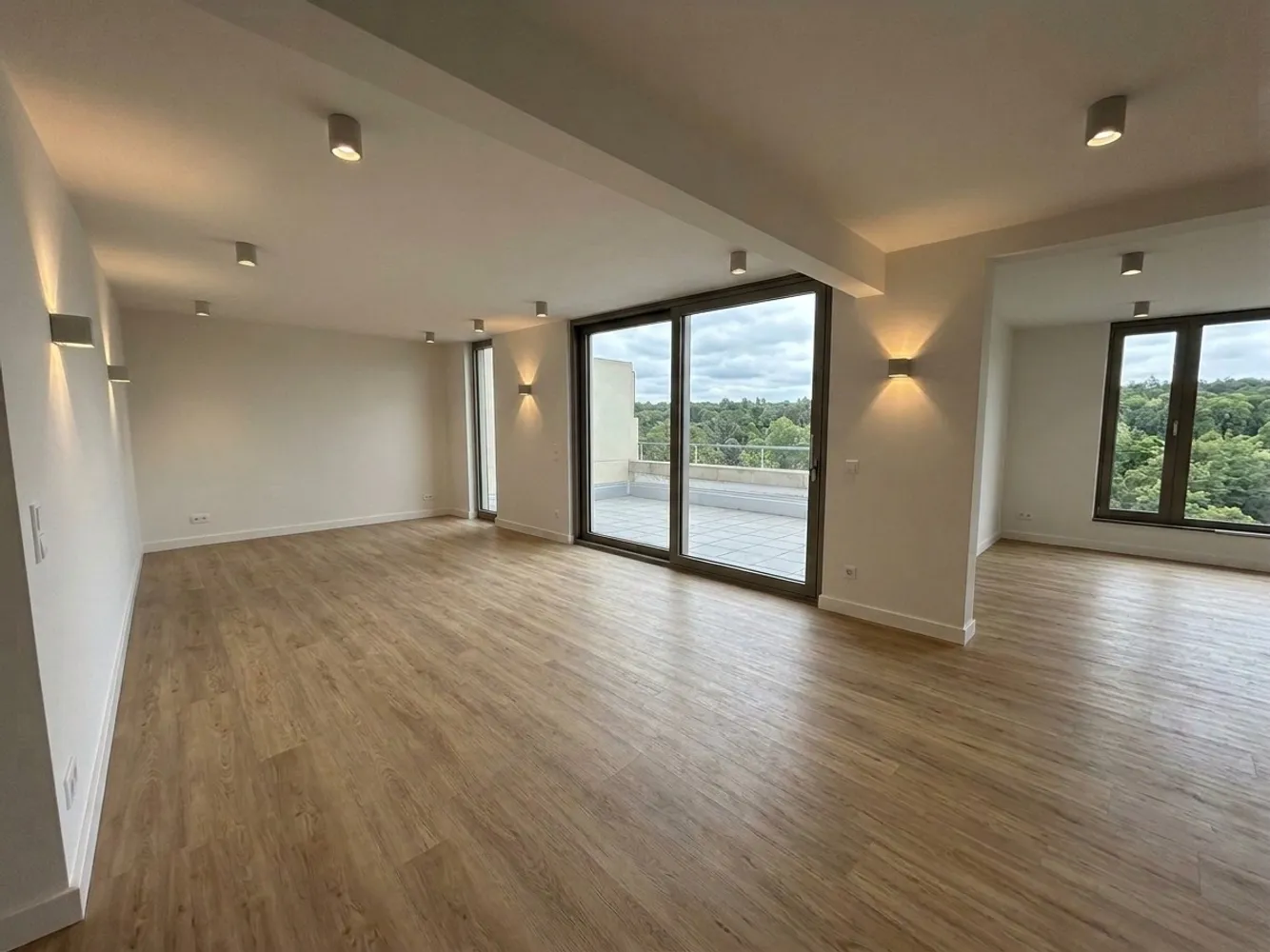 3 Zimmer Wohnung mit 129 m² in Saarbrücken – Bild 1